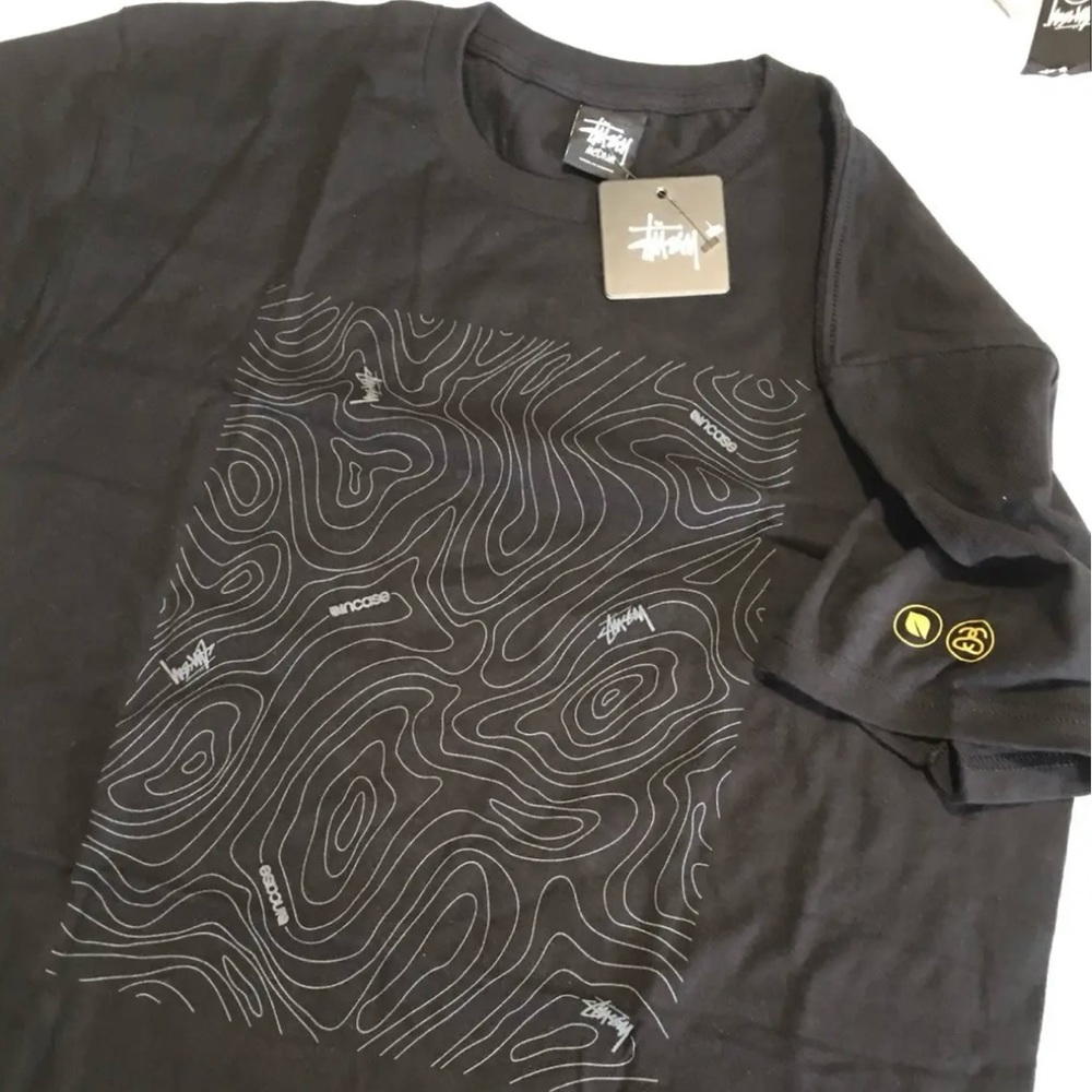 Men’s size small Stussy incase topo t shirt black tee special rare collab print